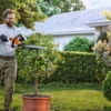 stihl hsa 40 batteridrevet hækkeklipper i funktion