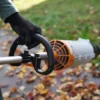 stihl KMA 120 R kombimaskine i funktion 2