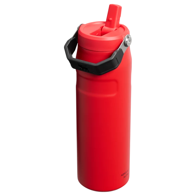 Stanley Aerolight iceflow vandflaske 0,7 liter i rød, chili farve i display